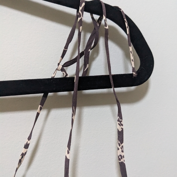 Black and White Floral Dress - Picture 4 of 4